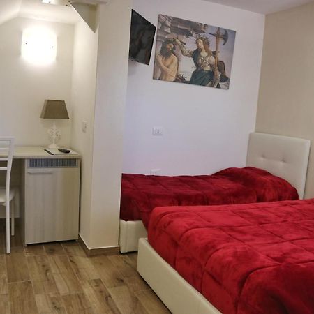 Affitta Camere La Fenice Di Folli Lorella Puegnago Exteriör bild