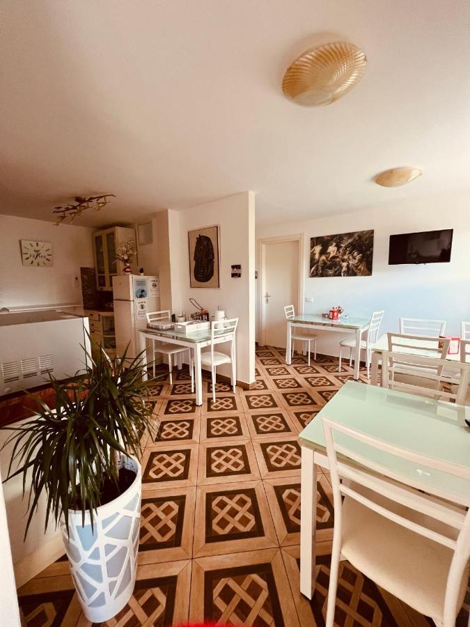 Affitta Camere La Fenice Di Folli Lorella Puegnago Exteriör bild